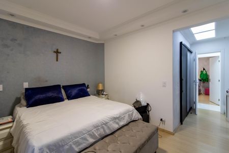 Apartamento à venda com 168m², 3 quartos e 3 vagas Apartamento à venda com 168m², 3 quartos e 3 vagasSuíte 1