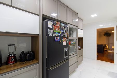 Apartamento à venda com 168m², 3 quartos e 3 vagas Apartamento à venda com 168m², 3 quartos e 3 vagasCozinha