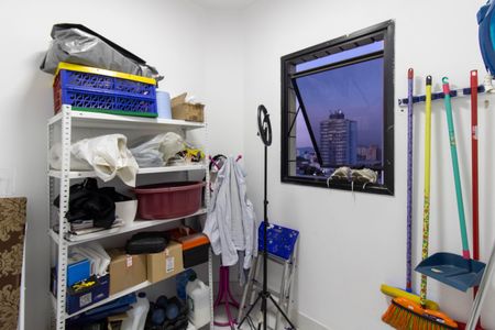 Apartamento à venda com 168m², 3 quartos e 3 vagas Apartamento à venda com 168m², 3 quartos e 3 vagasQuarto de Serviço