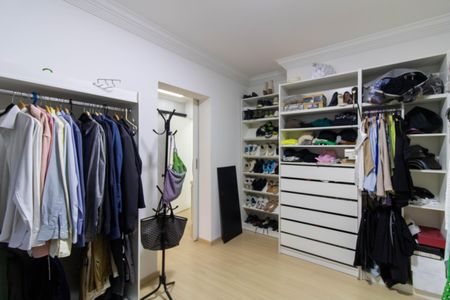 Apartamento à venda com 168m², 3 quartos e 3 vagas Apartamento à venda com 168m², 3 quartos e 3 vagasSuíte 1