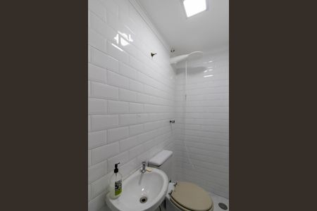 Apartamento à venda com 168m², 3 quartos e 3 vagas Apartamento à venda com 168m², 3 quartos e 3 vagasBanheiro de Serviço