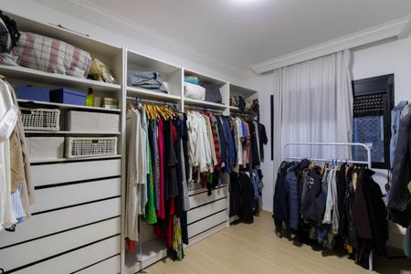 Apartamento à venda com 168m², 3 quartos e 3 vagas Apartamento à venda com 168m², 3 quartos e 3 vagasSuíte 1