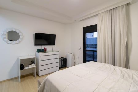 Apartamento à venda com 168m², 3 quartos e 3 vagas Apartamento à venda com 168m², 3 quartos e 3 vagasSuíte 1