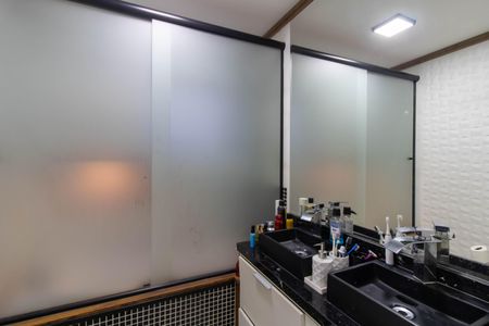 Apartamento à venda com 168m², 3 quartos e 3 vagas Apartamento à venda com 168m², 3 quartos e 3 vagasSuíte 1