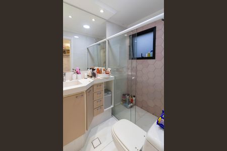 Apartamento à venda com 168m², 3 quartos e 3 vagas Apartamento à venda com 168m², 3 quartos e 3 vagasSuíte 2