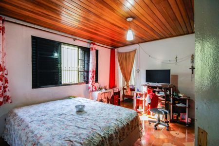 Casa à venda com 258m², 3 quartos e 3 vagasQuarto 2