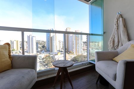 Apartamento para alugar com 72m², 2 quartos e 1 vaga Apartamento para alugar com 72m², 2 quartos e 1 vagaSacada