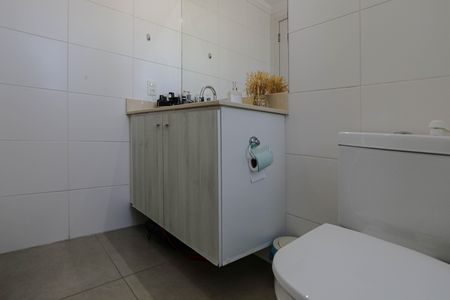 Apartamento para alugar com 72m², 2 quartos e 1 vaga Apartamento para alugar com 72m², 2 quartos e 1 vagaBanheiro da Suíte