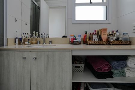 Apartamento para alugar com 72m², 2 quartos e 1 vaga Apartamento para alugar com 72m², 2 quartos e 1 vagaBanheiro