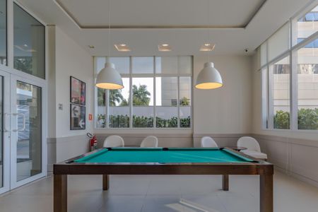 Apartamento para alugar com 72m², 2 quartos e 1 vaga Apartamento para alugar com 72m², 2 quartos e 1 vagaÁrea Comum