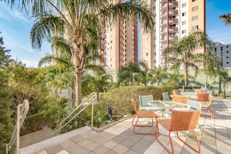 Apartamento para alugar com 72m², 2 quartos e 1 vaga Apartamento para alugar com 72m², 2 quartos e 1 vagaÁrea Comum