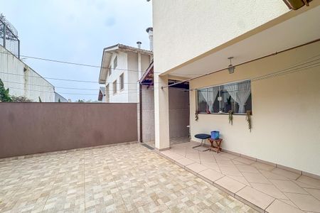 Casa à venda com 300m², 3 quartos e 4 vagasQuintal