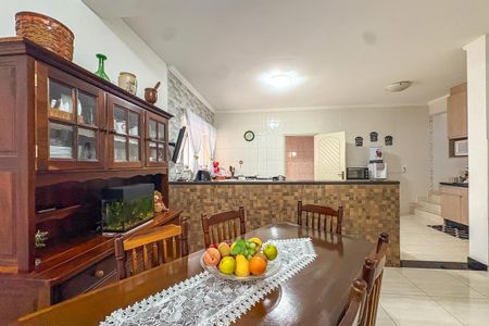 Casa à venda com 300m², 3 quartos e 4 vagasCopa