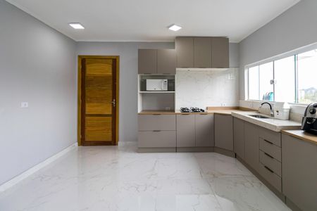 Casa à venda com 325m², 5 quartos e 6 vagasCozinha