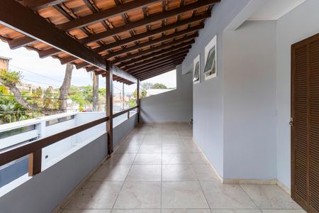 Casa à venda com 325m², 5 quartos e 6 vagasÁrea Externa