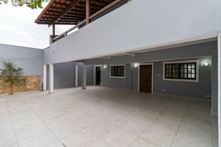 Casa à venda com 325m², 5 quartos e 6 vagasÁrea Externa