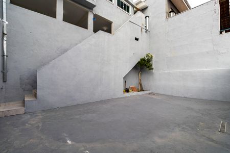 Casa à venda com 325m², 5 quartos e 6 vagasÁrea Externa