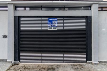 Casa à venda com 325m², 5 quartos e 6 vagasFachada