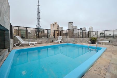 Apartamento à venda com 45m², 1 quarto e 1 vaga Apartamento à venda com 45m², 1 quarto e 1 vagaÁrea comum - Piscina