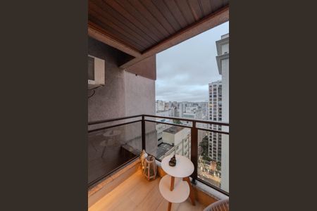 Apartamento à venda com 45m², 1 quarto e 1 vaga Apartamento à venda com 45m², 1 quarto e 1 vagaSacada da Sala