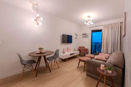 Apartamento à venda com 45m², 1 quarto e 1 vaga Apartamento à venda com 45m², 1 quarto e 1 vagaSala