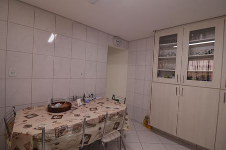Casa à venda com 69m², 2 quartos e 1 vagaCozinha