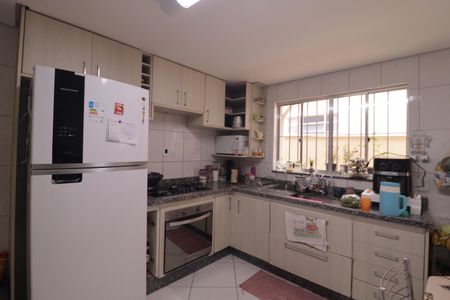 Casa à venda com 69m², 2 quartos e 1 vagaCozinha