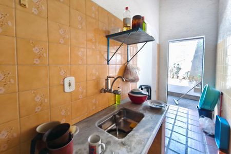 Casa à venda com 270m², 2 quartos e 2 vagas Casa à venda com 270m², 2 quartos e 2 vagasCozinha