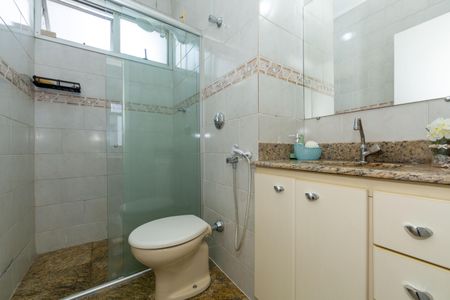 Apartamento à venda com 85m², 3 quartos e 2 vagasBanheiro 1