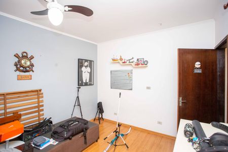 Casa à venda com 185m², 4 quartos e 2 vagasQuarto Suíte