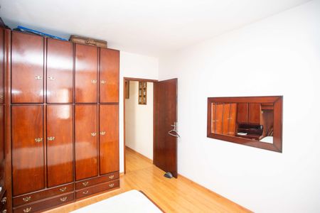 Casa à venda com 185m², 4 quartos e 2 vagasQuarto 3