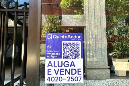 Apartamento à venda com 74m², 2 quartos e 2 vagasPlaquinha 