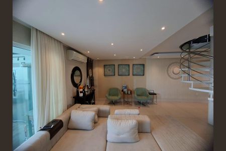 Apartamento à venda com 171m², 2 quartos e 3 vagasSala