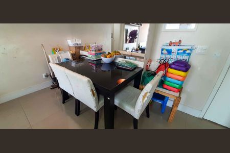 Apartamento à venda com 62m², 2 quartos e 2 vagas Apartamento à venda com 62m², 2 quartos e 2 vagasSala