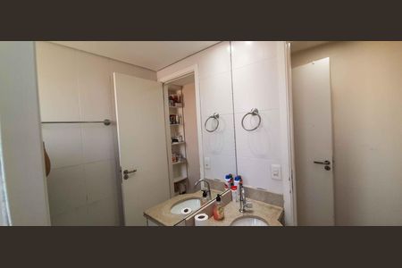 Apartamento à venda com 62m², 2 quartos e 2 vagas Apartamento à venda com 62m², 2 quartos e 2 vagasBanheiro da Suíte 2