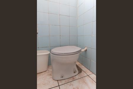 Casa à venda com 150m², 4 quartos e 1 vagaEdícula - Banheiro