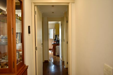 Corredor de apartamento à venda com 3 quartos, 91m² em Planalto Paulista, São Paulo