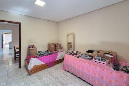 Casa à venda com 300m², 4 quartos e 1 vaga Casa à venda com 300m², 4 quartos e 1 vagaQuarto 1