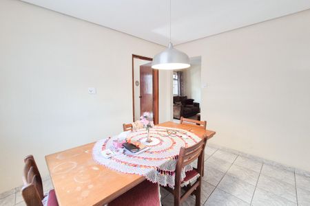 Casa à venda com 300m², 4 quartos e 1 vaga Casa à venda com 300m², 4 quartos e 1 vagaCopa