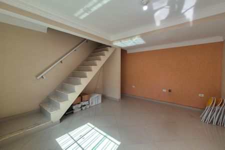 Casa à venda com 300m², 4 quartos e 1 vaga Casa à venda com 300m², 4 quartos e 1 vagaCasa 2 - Sala