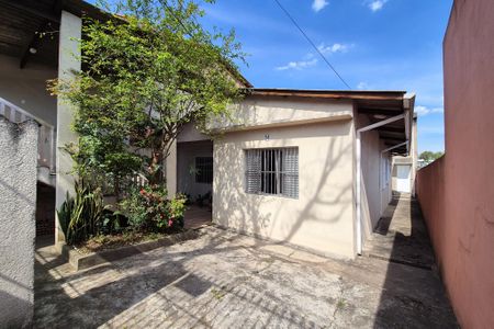 Casa à venda com 300m², 4 quartos e 1 vaga Casa à venda com 300m², 4 quartos e 1 vagaQuintal