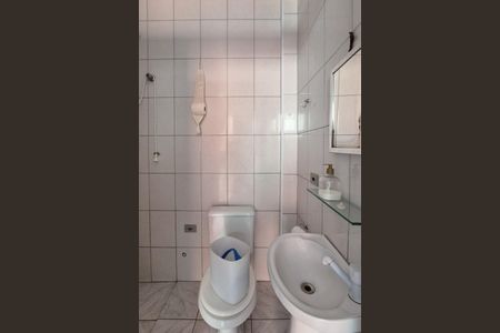 Casa à venda com 300m², 4 quartos e 1 vaga Casa à venda com 300m², 4 quartos e 1 vagaCasa 2 - Banheiro de Serviço