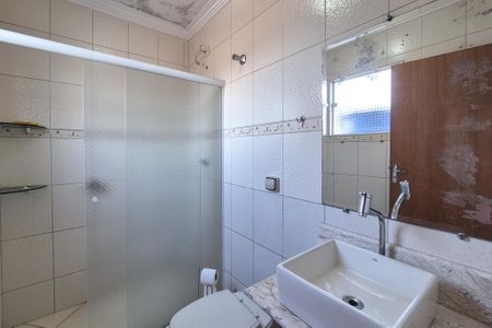 Casa à venda com 300m², 4 quartos e 1 vaga Casa à venda com 300m², 4 quartos e 1 vagaCasa 2 - Banheiro