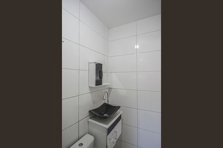 Banheiro de kitnet/studio para alugar com 1 quarto, 20m² em Taboão, São Bernardo do Campo