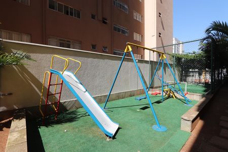 Apartamento para alugar com 65m², 2 quartos e 1 vagaÁrea comum - Playground