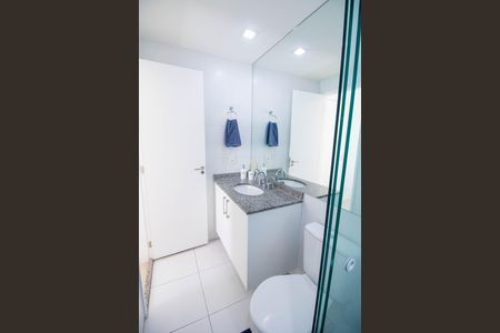 Studio à venda com 33m², 1 quarto e 1 vaga Studio à venda com 33m², 1 quarto e 1 vagaBanheiro