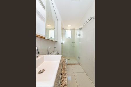 Apartamento à venda com 105m², 2 quartos e 2 vagasBanheiro da Suíte 1