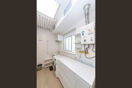 Apartamento à venda com 105m², 2 quartos e 2 vagasÁrea de Serviço