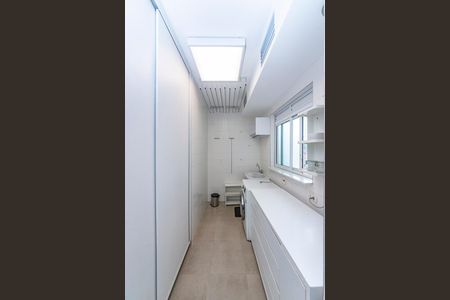 Apartamento à venda com 105m², 2 quartos e 2 vagasÁrea de Serviço