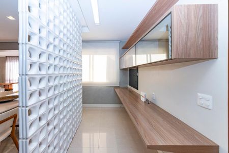 Apartamento à venda com 105m², 2 quartos e 2 vagasEscritório